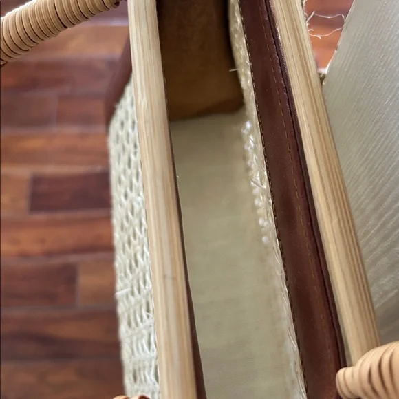 Brown and Cream Woven Handbag - Picture 4 of 4
